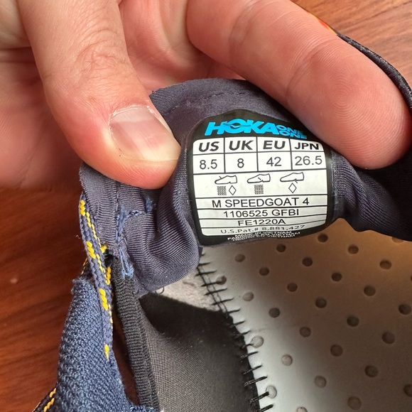 Hoka Speedgoat 4 Men’s 8.5 - Picture 7 of 7